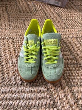 adidas Gazelle Spezial Women’s Sneakers in Light Green